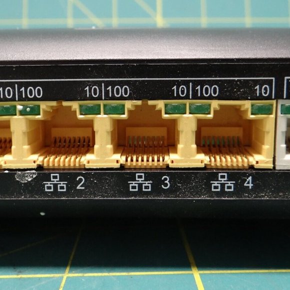 Verizon Actiontec MI424WR Wireless and/or Ethernet Connecting Router w/Adapter - Picture 3 of 3